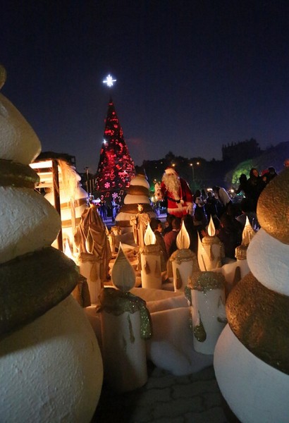 Christmas By The Lake Opening
